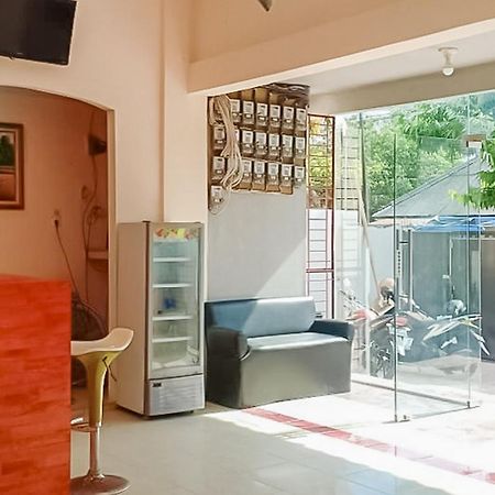 Waringin Residence Redpartner Medan Bagian luar foto