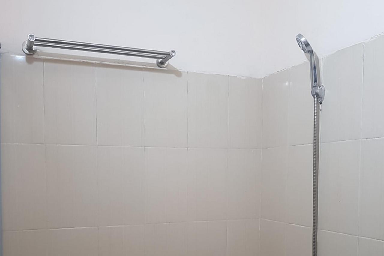 Waringin Residence Redpartner Medan Bagian luar foto