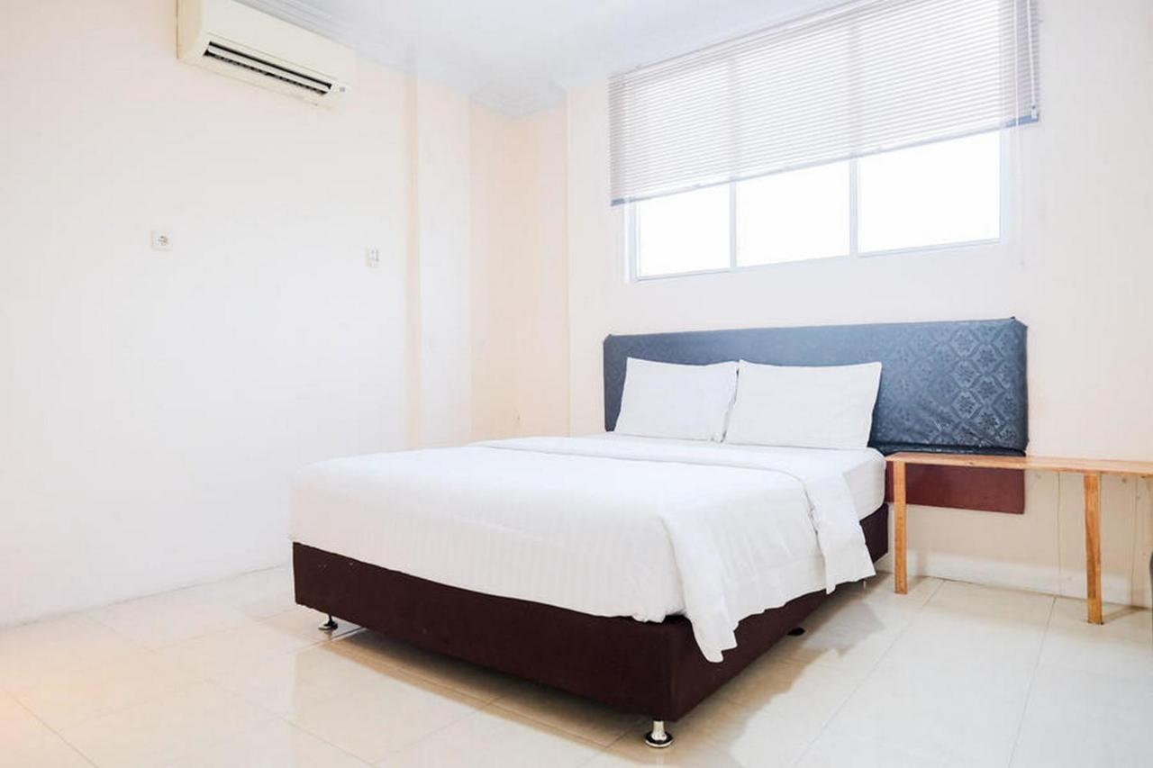Waringin Residence Redpartner Medan Bagian luar foto